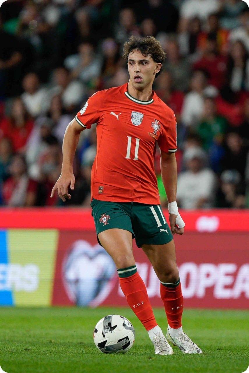 Жоау Феликс играл за «Бенфику» в 2016—2019 годах